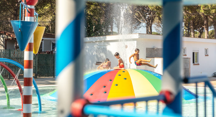 Aire de jeux aquatique pour enfants au camping Neptuno