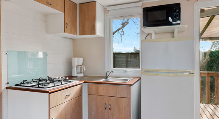 Cuisine équipée mobil-home Classic camping Neptuno